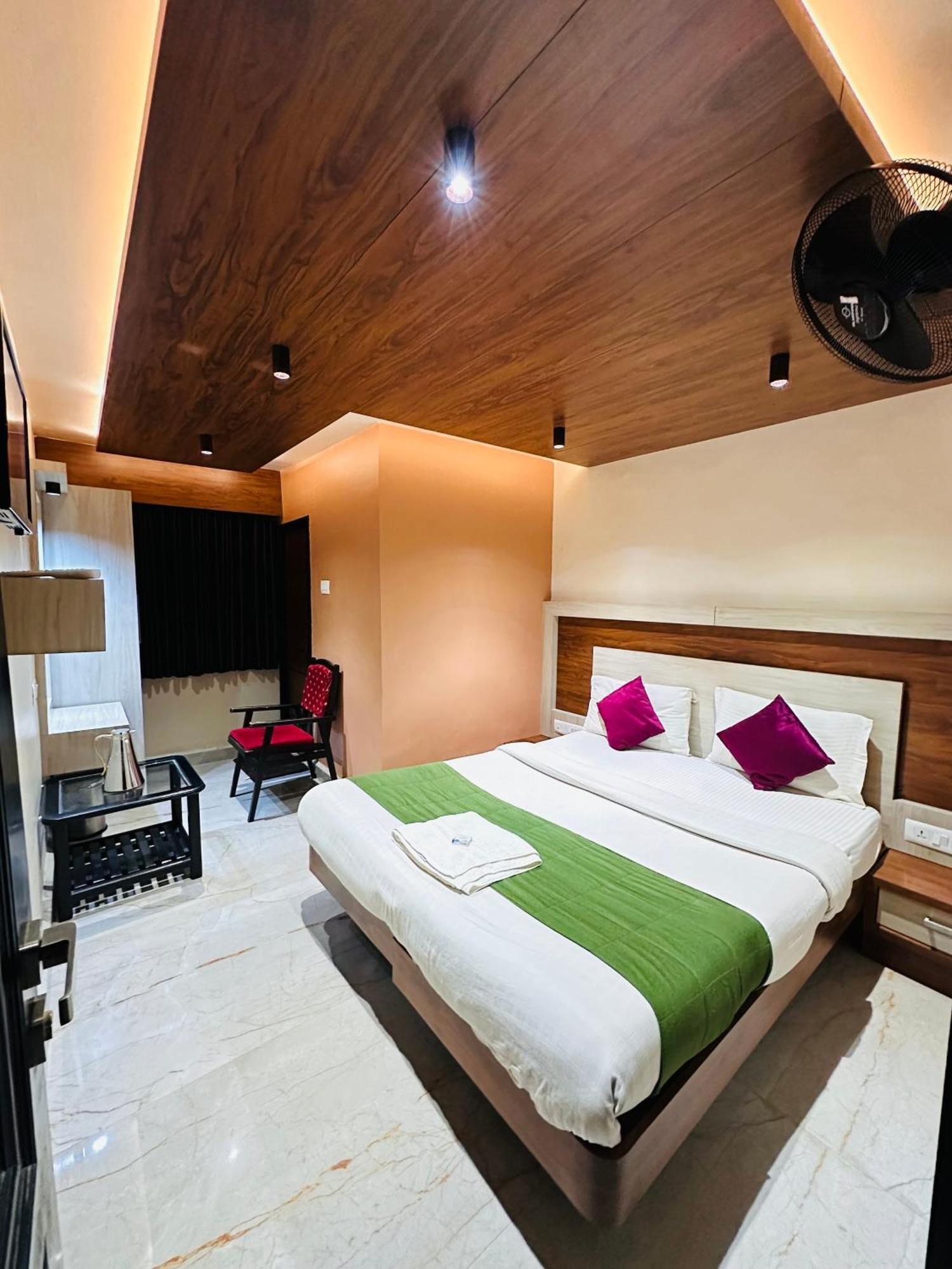 Hotel City Palace Ooty Exterior photo